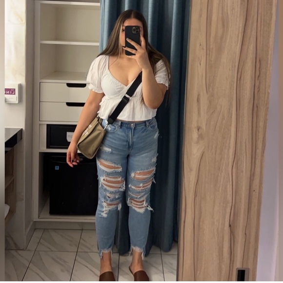 AE Mom Jeans - Picture 10 of 10